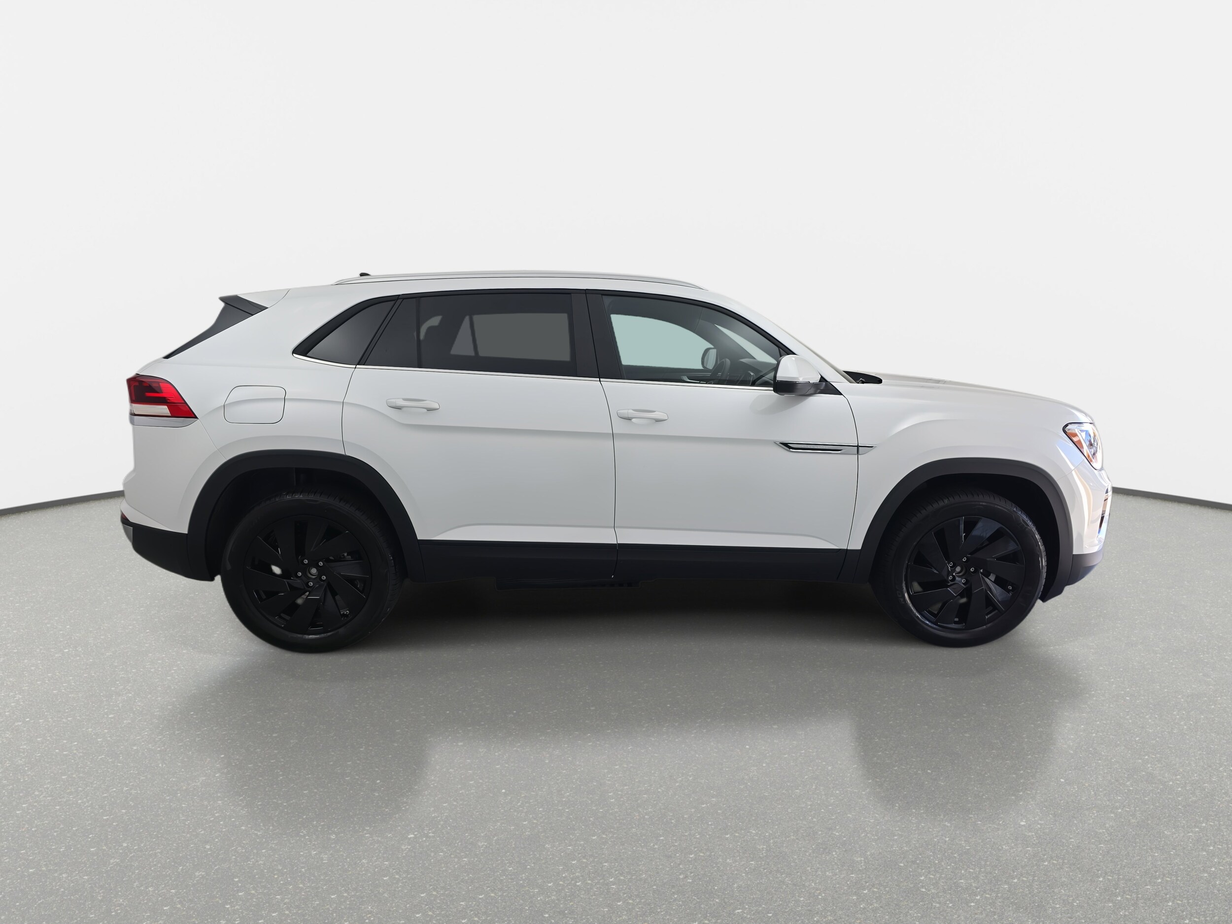 2026 Volkswagen Atlas Cross Sport SE Technology photo 2