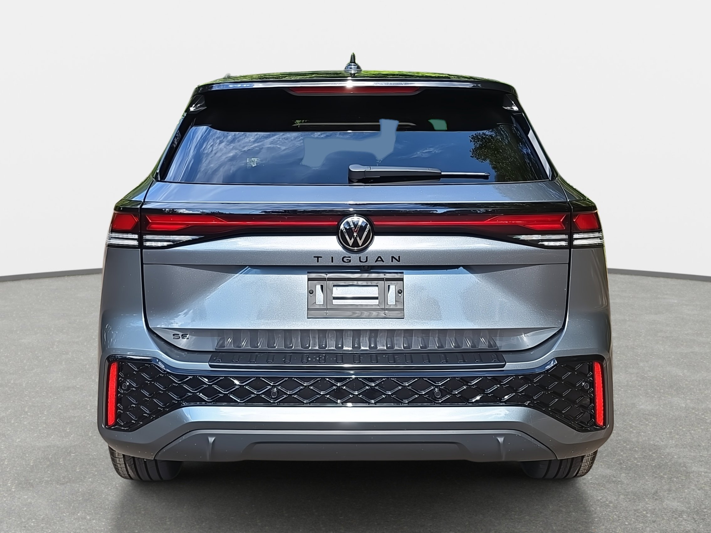2025 Volkswagen Tiguan SE R-Line Black photo 4