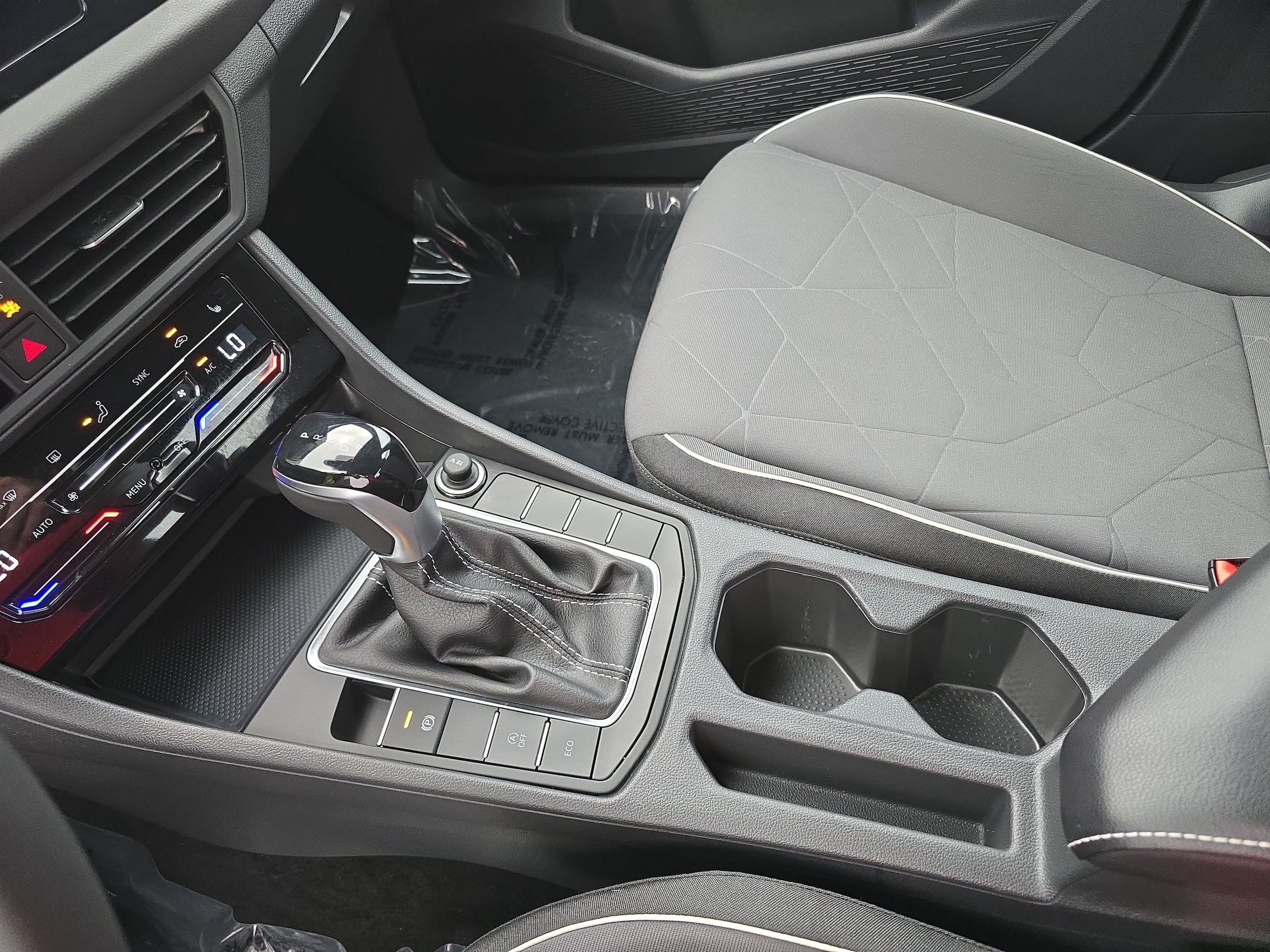 2026 Volkswagen Jetta Sport - Photo 24