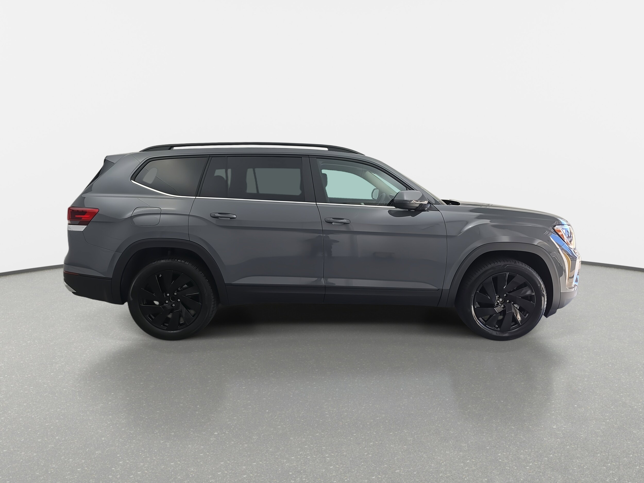 2026 Volkswagen Atlas SE Technology photo 2