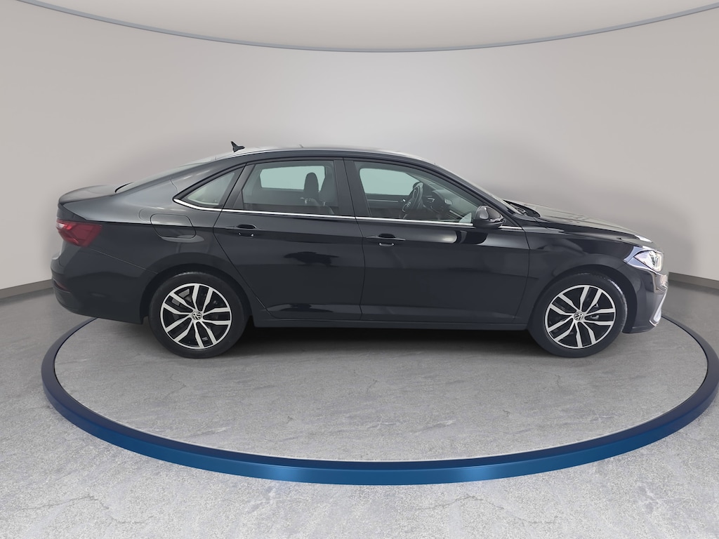 Certified 2025 Volkswagen Jetta 1.5T SE Sedan