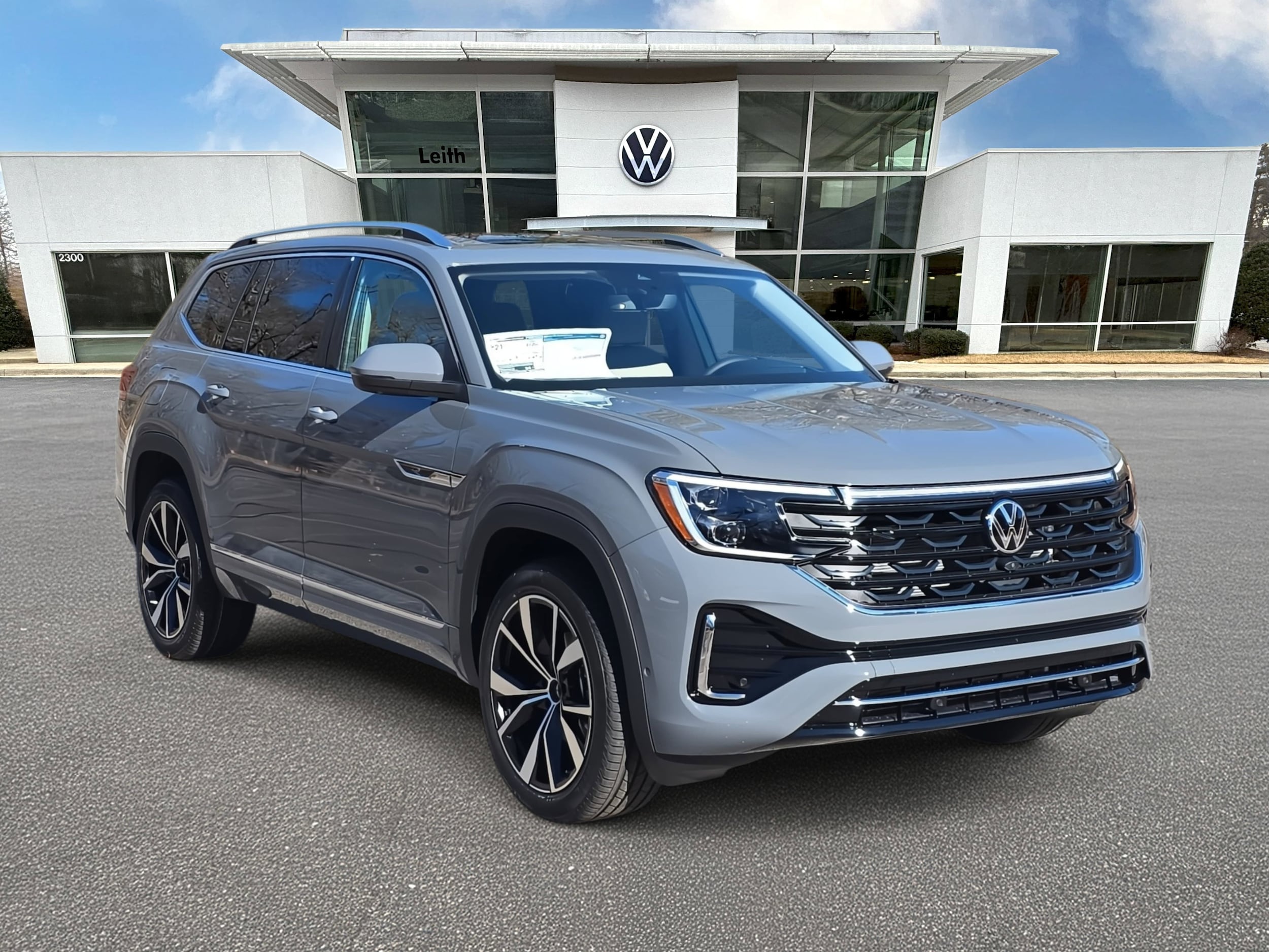 2026 Volkswagen Atlas SEL Premium R-Line's photo