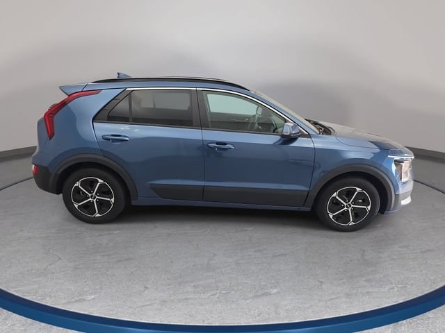 2023 Kia Niro EX - Photo 4