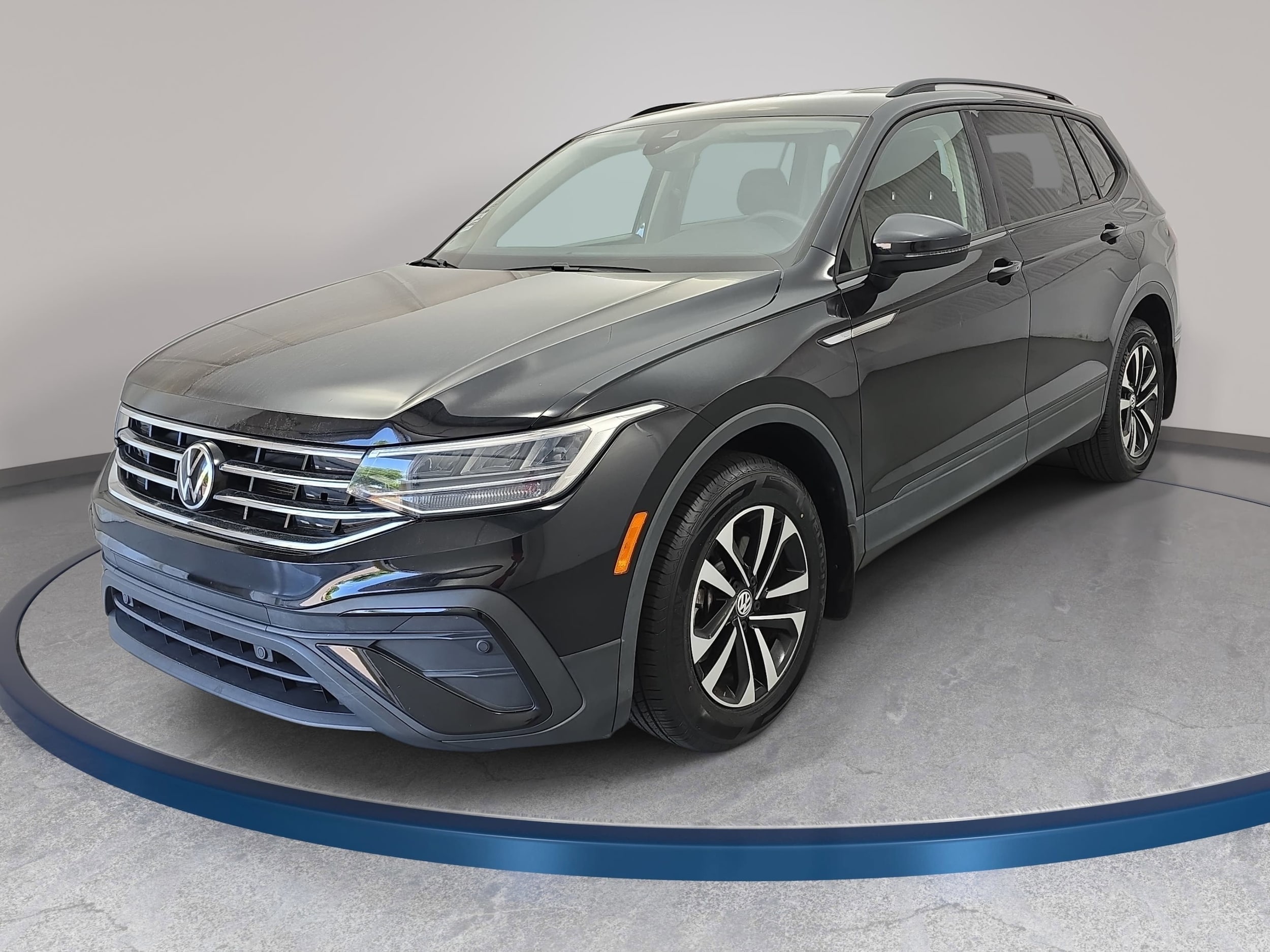 2023 Volkswagen Tiguan 2.0T S's photo