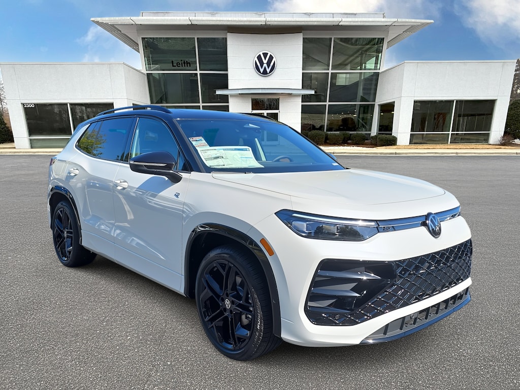 New 2025 Volkswagen Tiguan 2.0T SE R-Line Black SUV