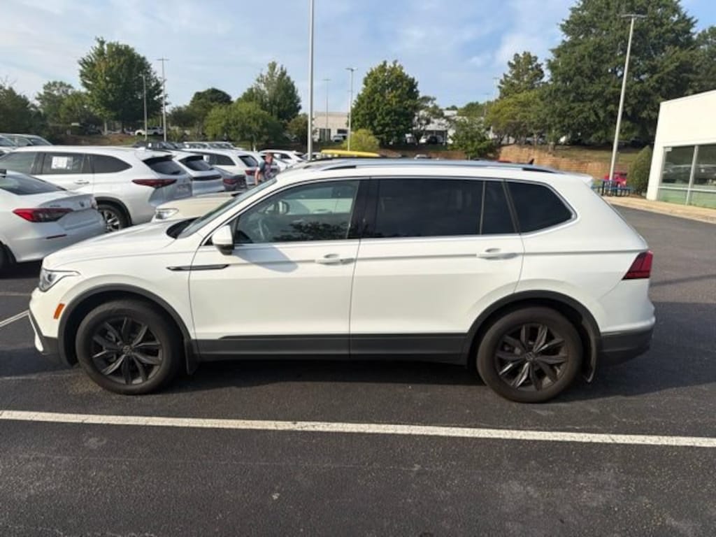Used 2024 Volkswagen Tiguan 2.0T SE SUV