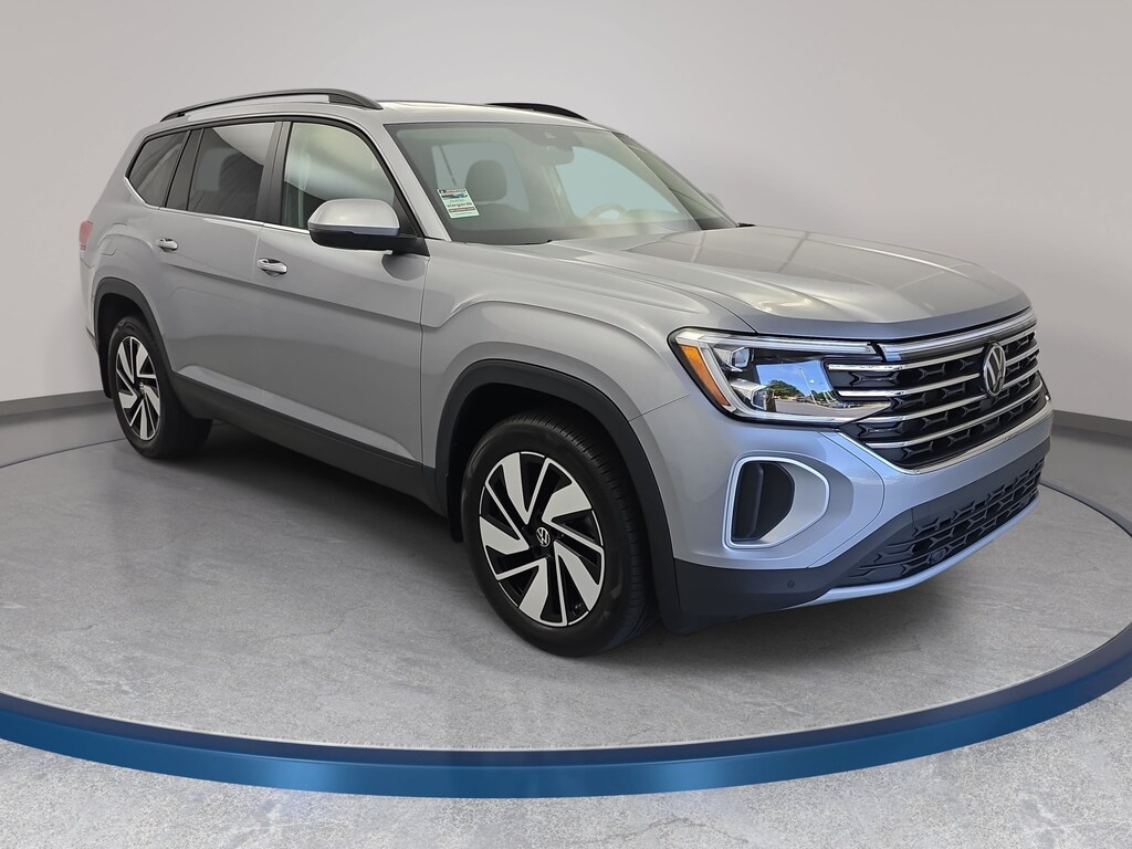 Used 2025 Volkswagen Atlas 2.0T SE w/Technology SUV