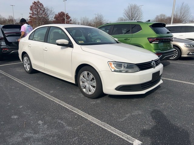 2011 Volkswagen Jetta 2.5L SE photo 2