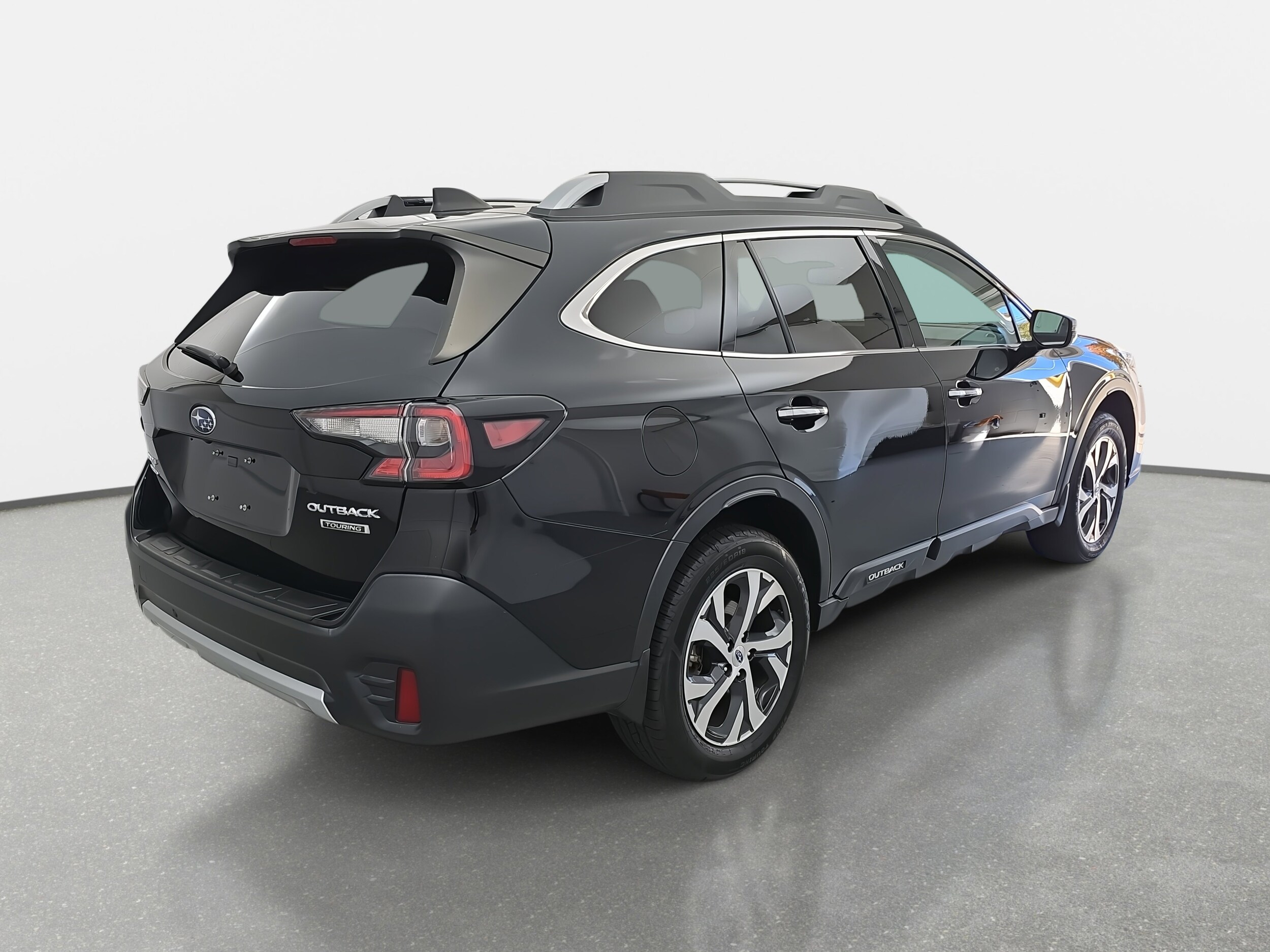 2022 Subaru Outback Touring photo 2