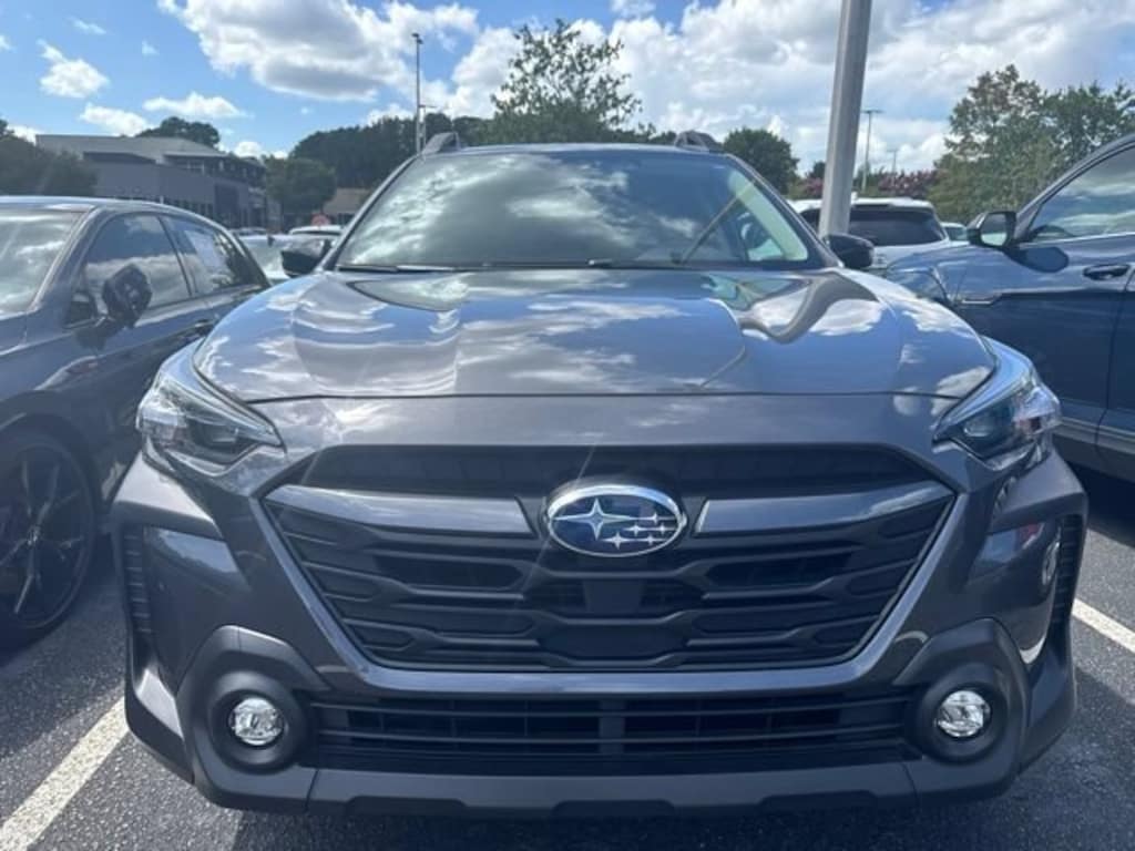 Used 2025 Subaru Outback Premium SUV