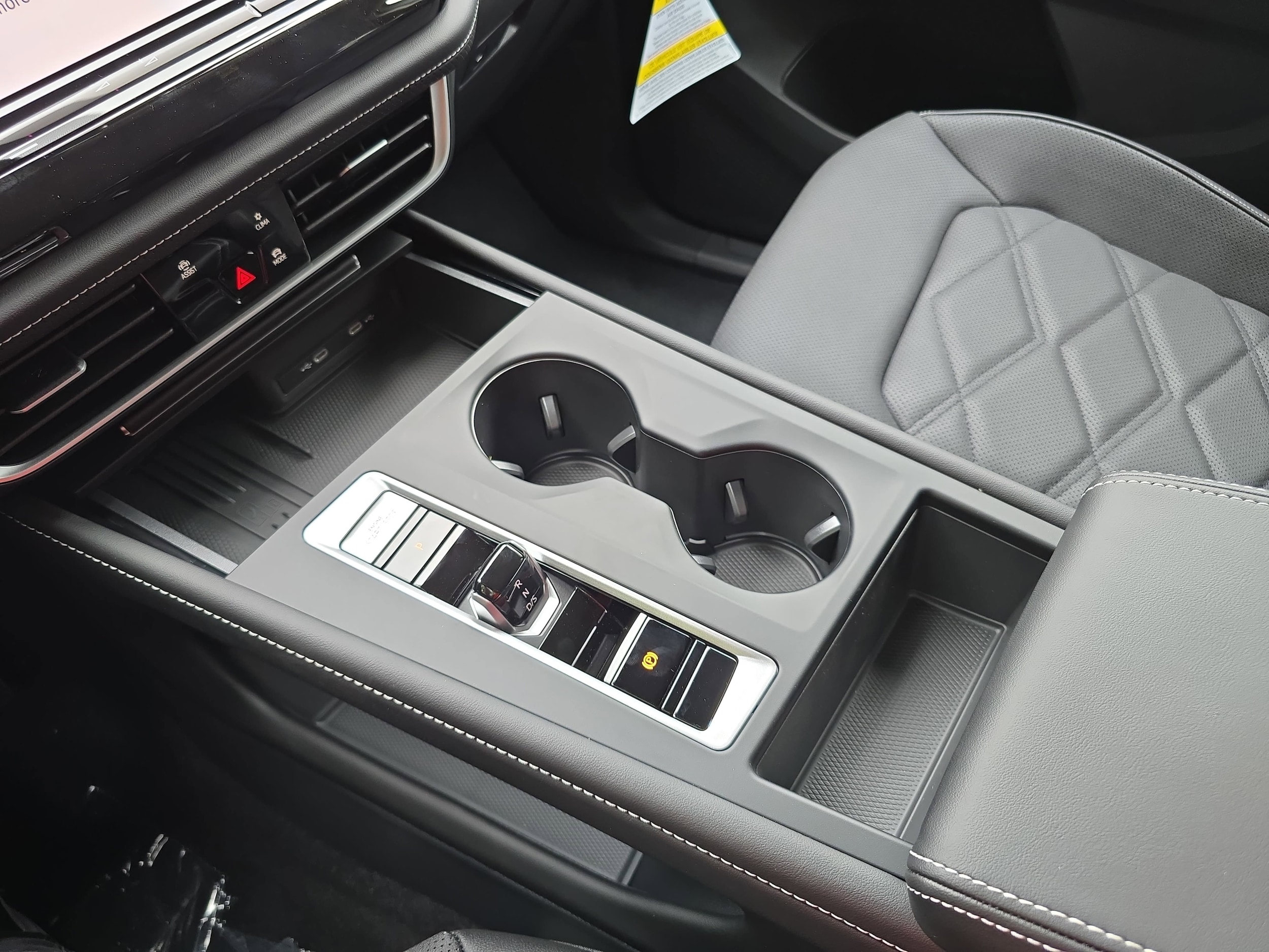 2026 Volkswagen Atlas SE - Photo 25