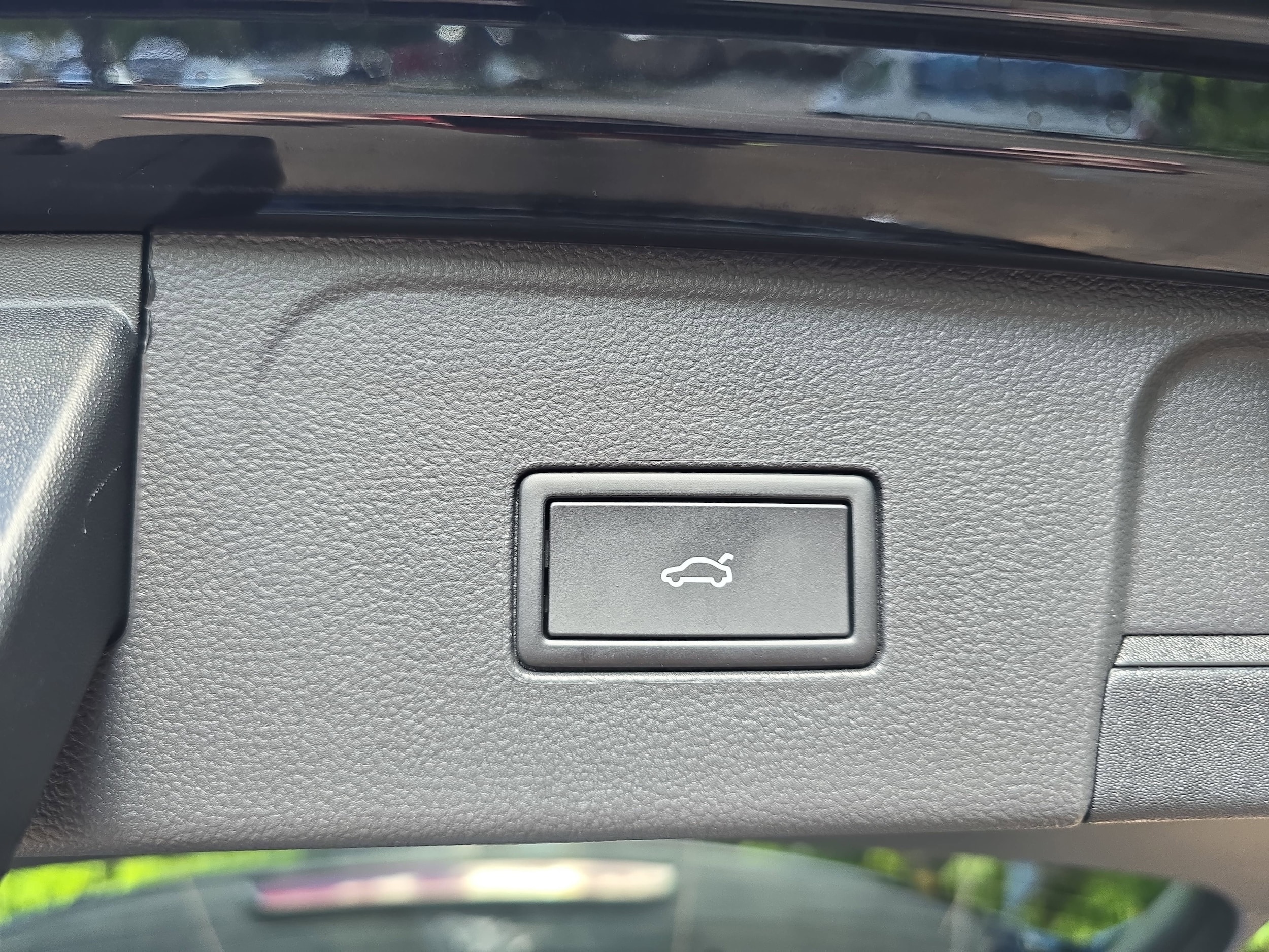 2026 Volkswagen Atlas SE w/Tech - Photo 14