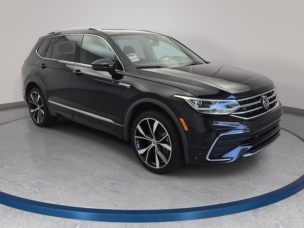 Certified 2023 Volkswagen Tiguan 2.0T SEL R-Line SUV