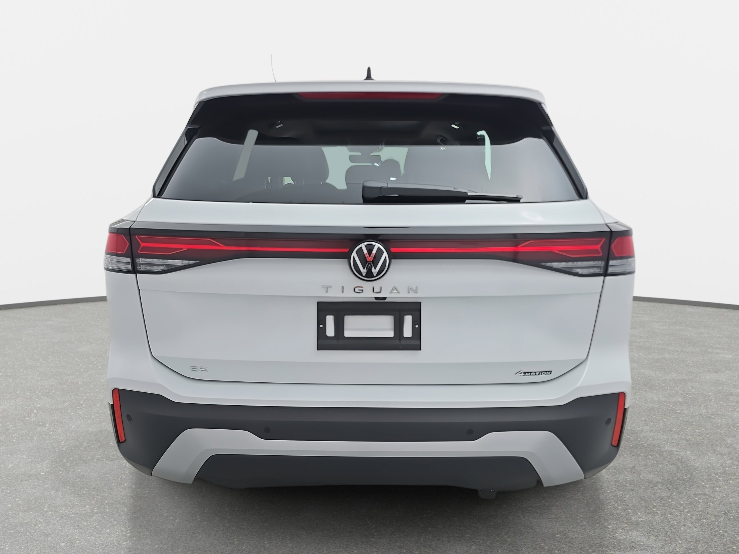2026 Volkswagen Tiguan SE photo 4