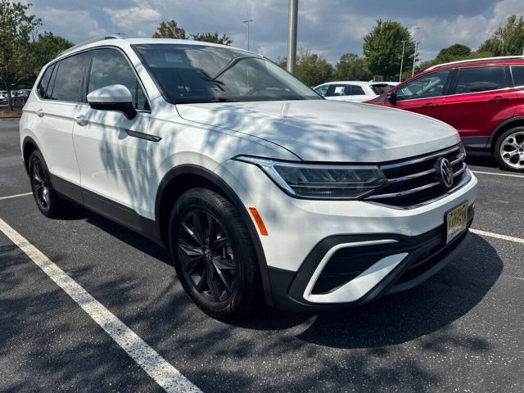 Used 2024 Volkswagen Tiguan 2.0T SE SUV