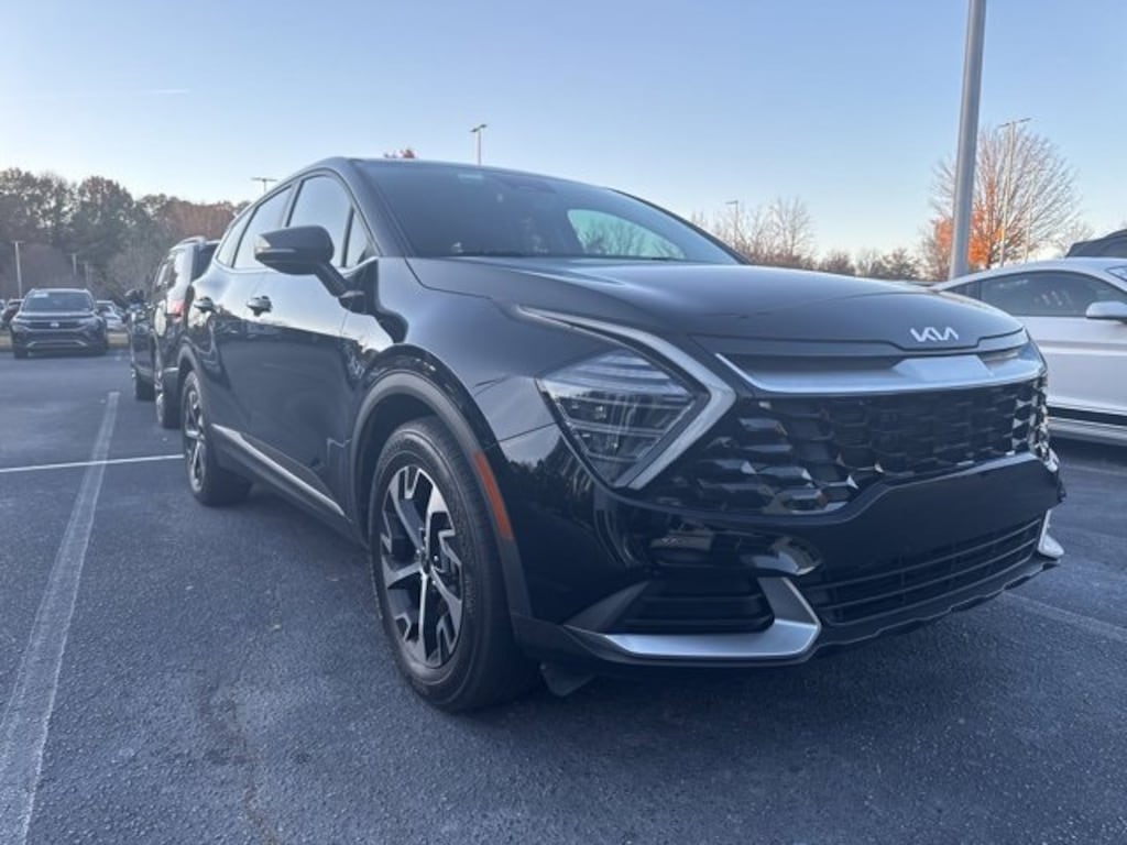 Used 2024 Kia Sportage EX SUV