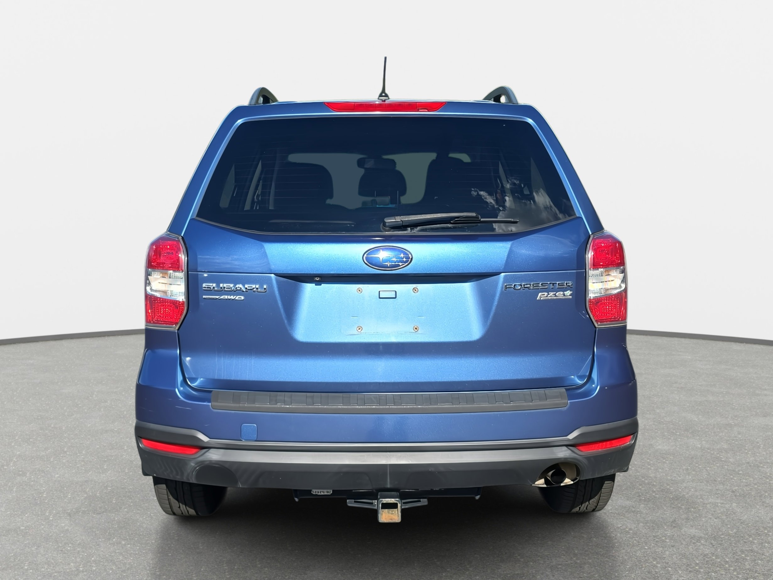 2015 Subaru Forester 2.5i Premium photo 4