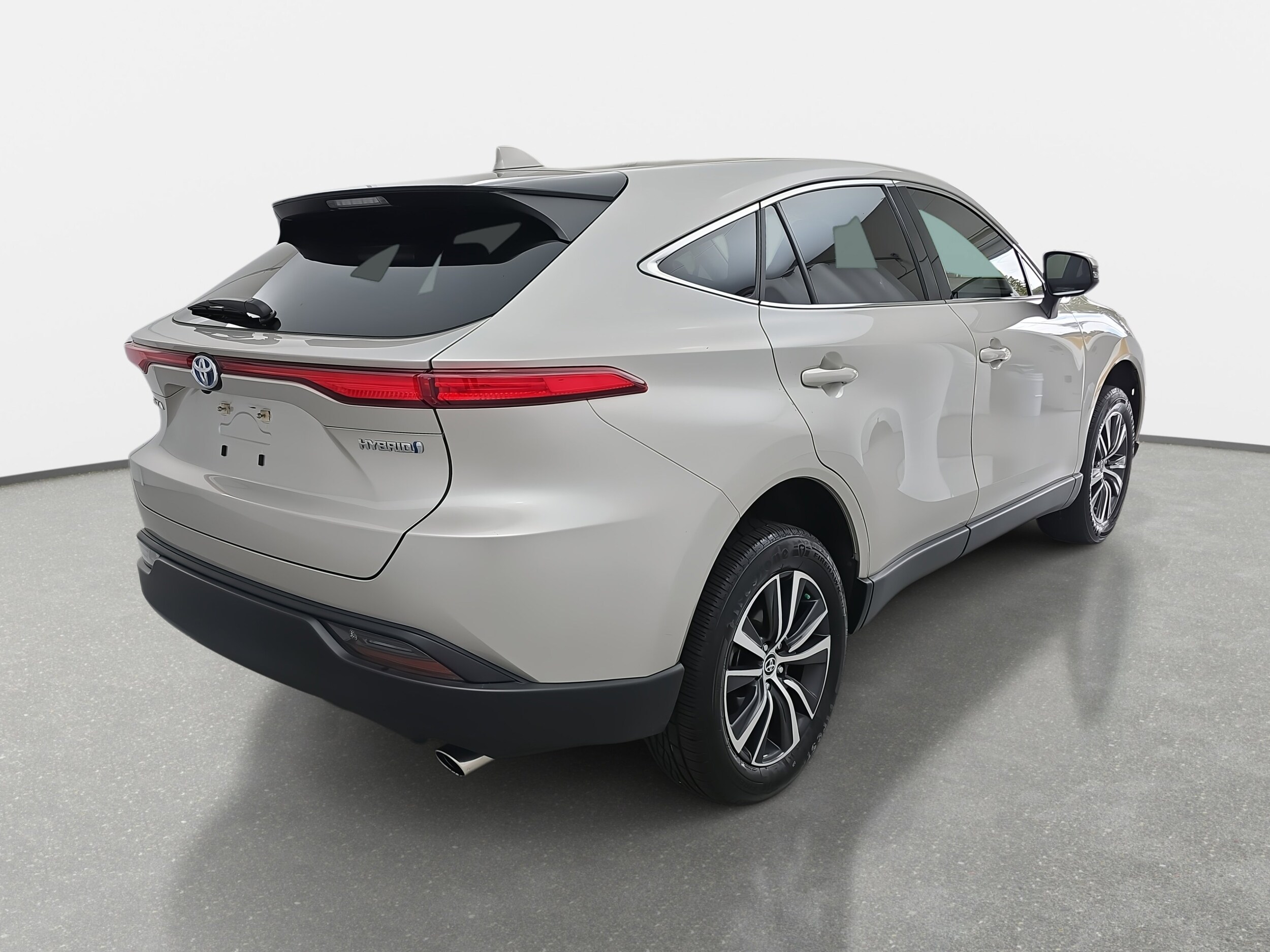 2022 Toyota Venza LE photo 3