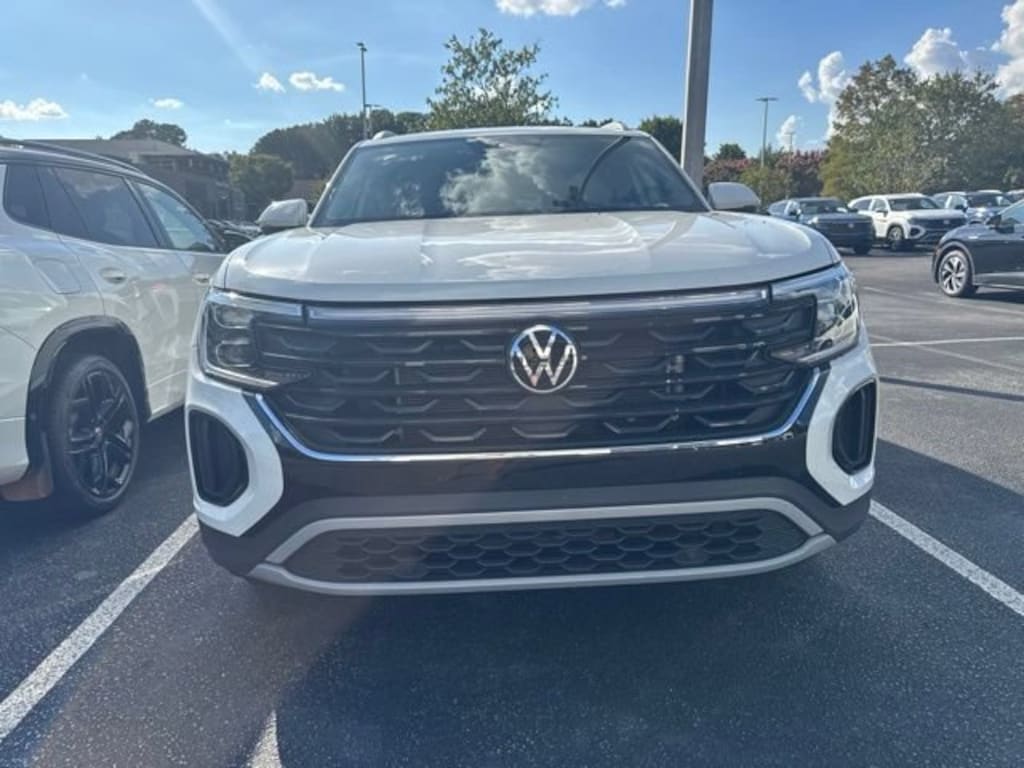 Certified 2024 Volkswagen Atlas Cross Sport 2.0T SE SUV