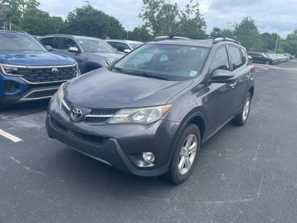 Used 2013 Toyota RAV4 XLE SUV