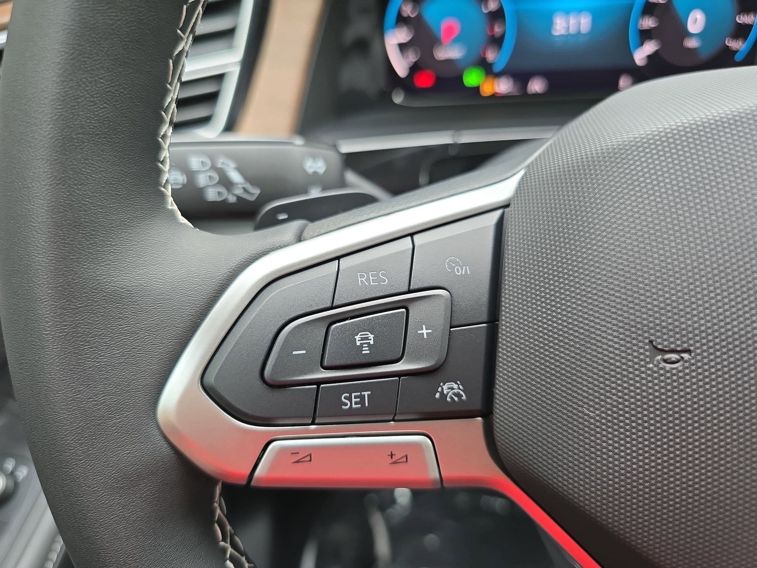 2026 Volkswagen Atlas SE - Photo 17