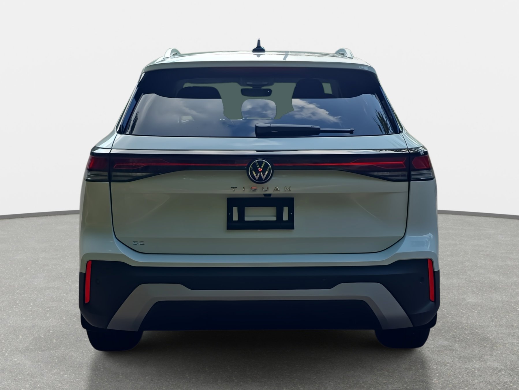 2025 Volkswagen Tiguan SE photo 4