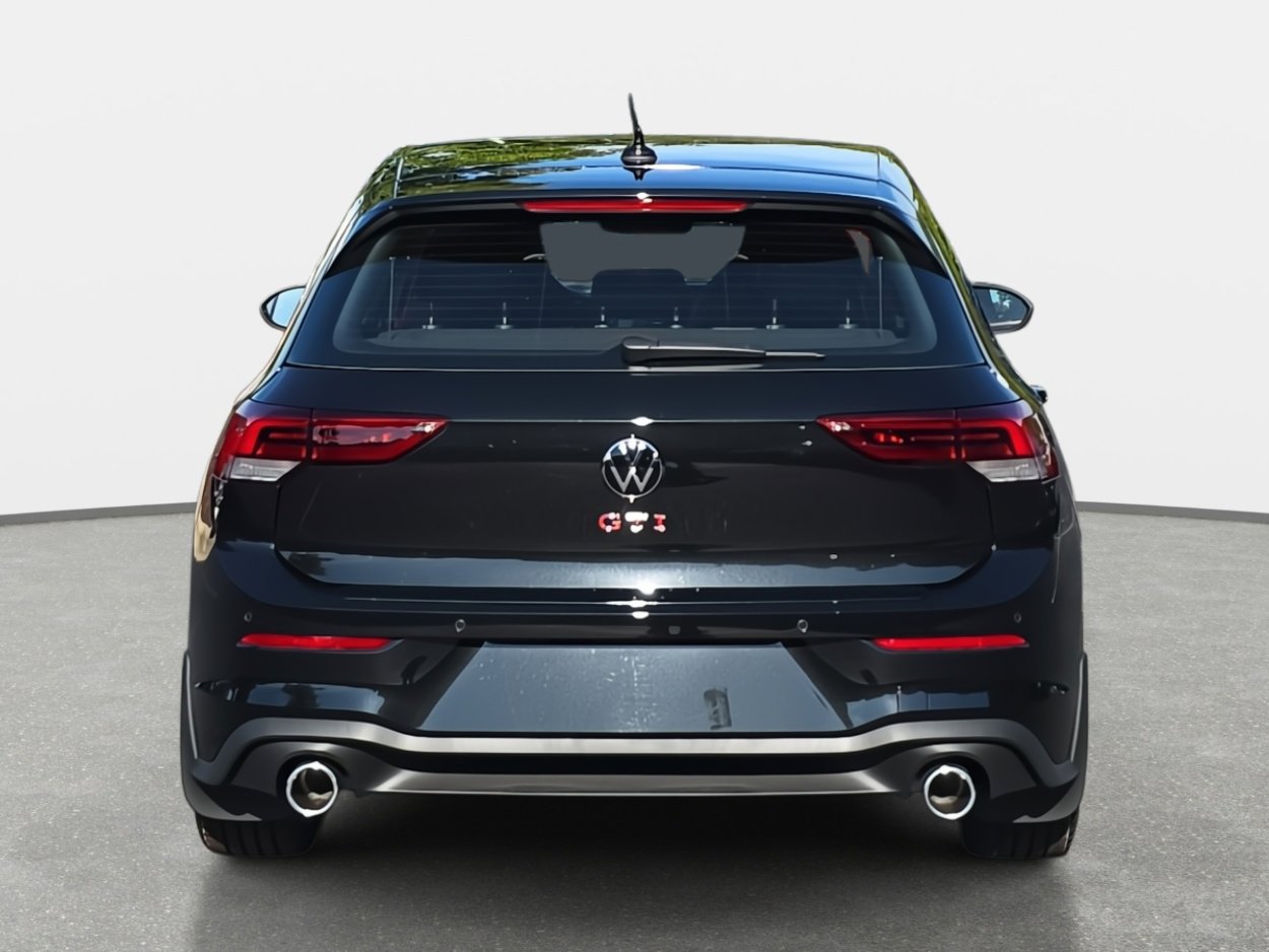 2025 Volkswagen Golf GTI SE photo 3