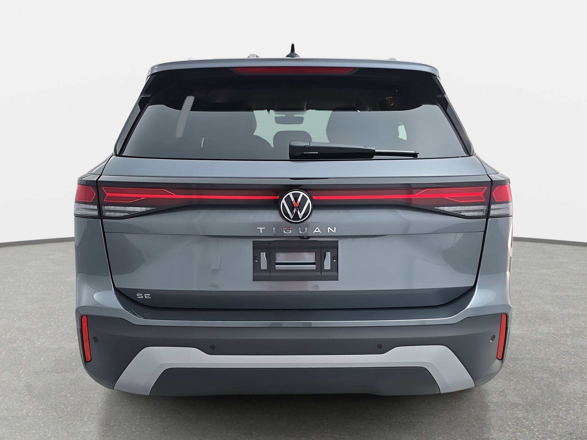 2026 Volkswagen Tiguan SE photo 4