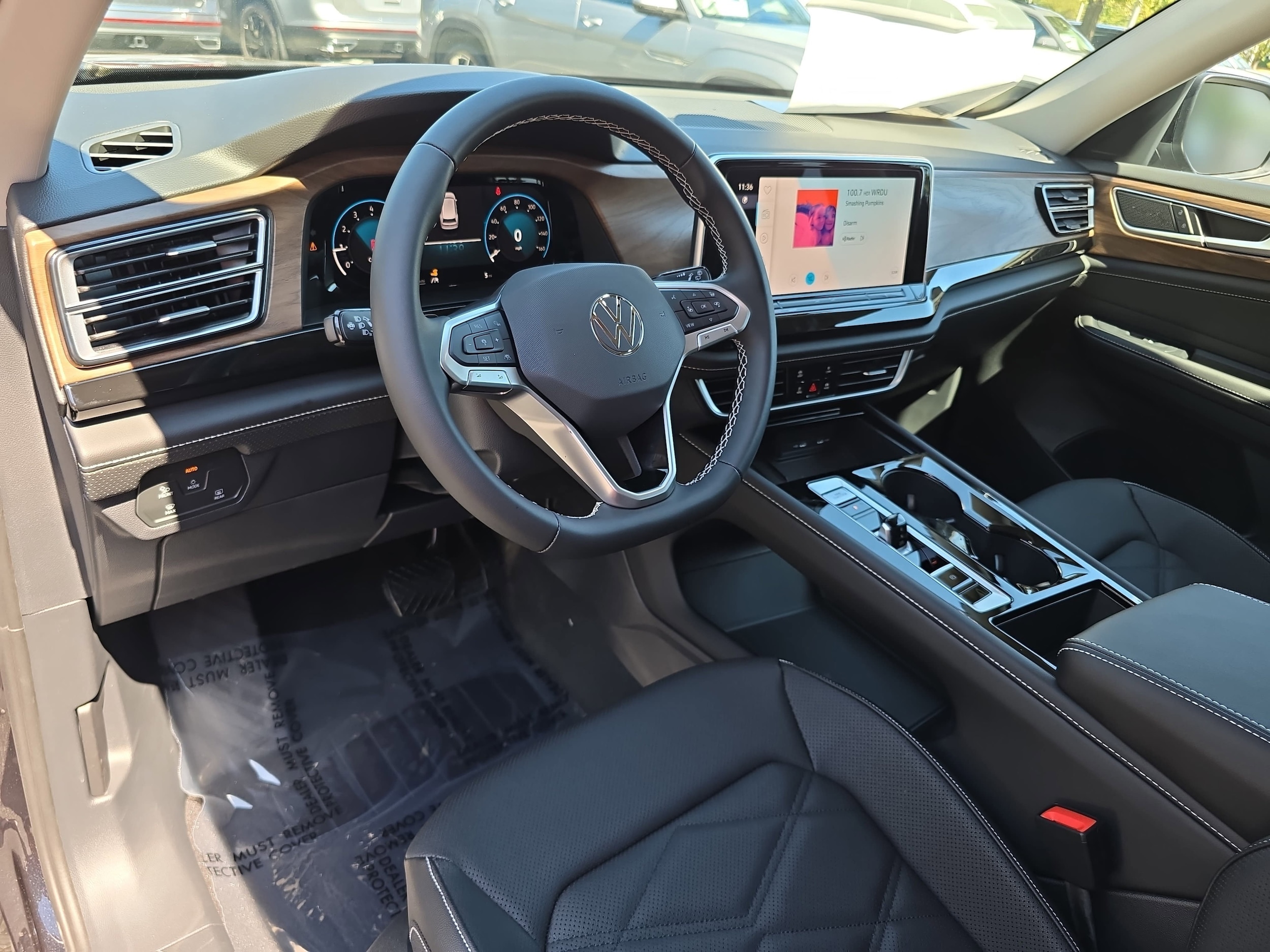 2026 Volkswagen Atlas SE w/Tech - Photo 17