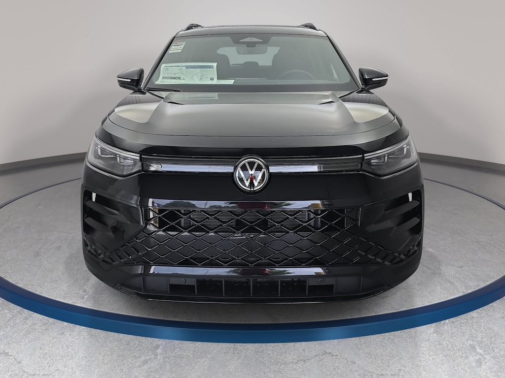 New 2026 Volkswagen Tiguan SE R-Line Black SUV