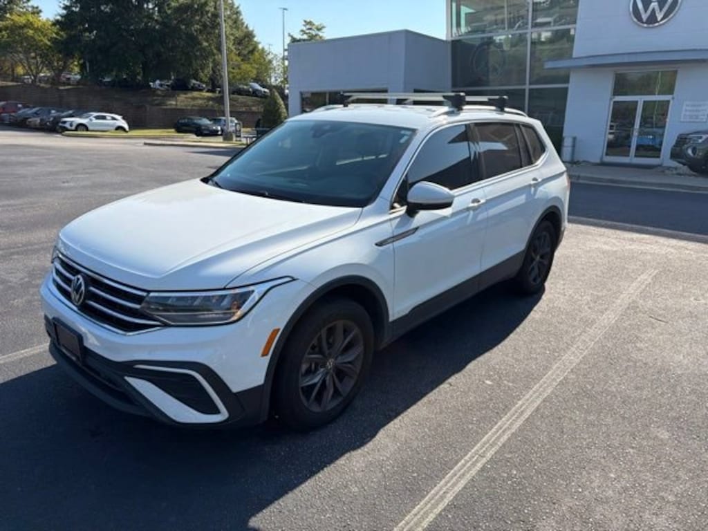 Used 2024 Volkswagen Tiguan 2.0T SE SUV