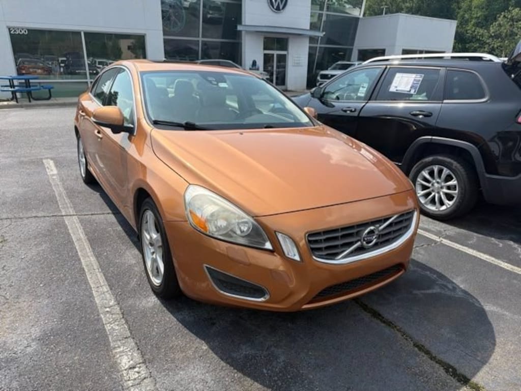 Used 2013 Volvo S60 T5 Sedan