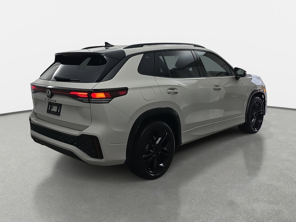 New 2026 Volkswagen Tiguan 2.0T SE R-Line Black SUV