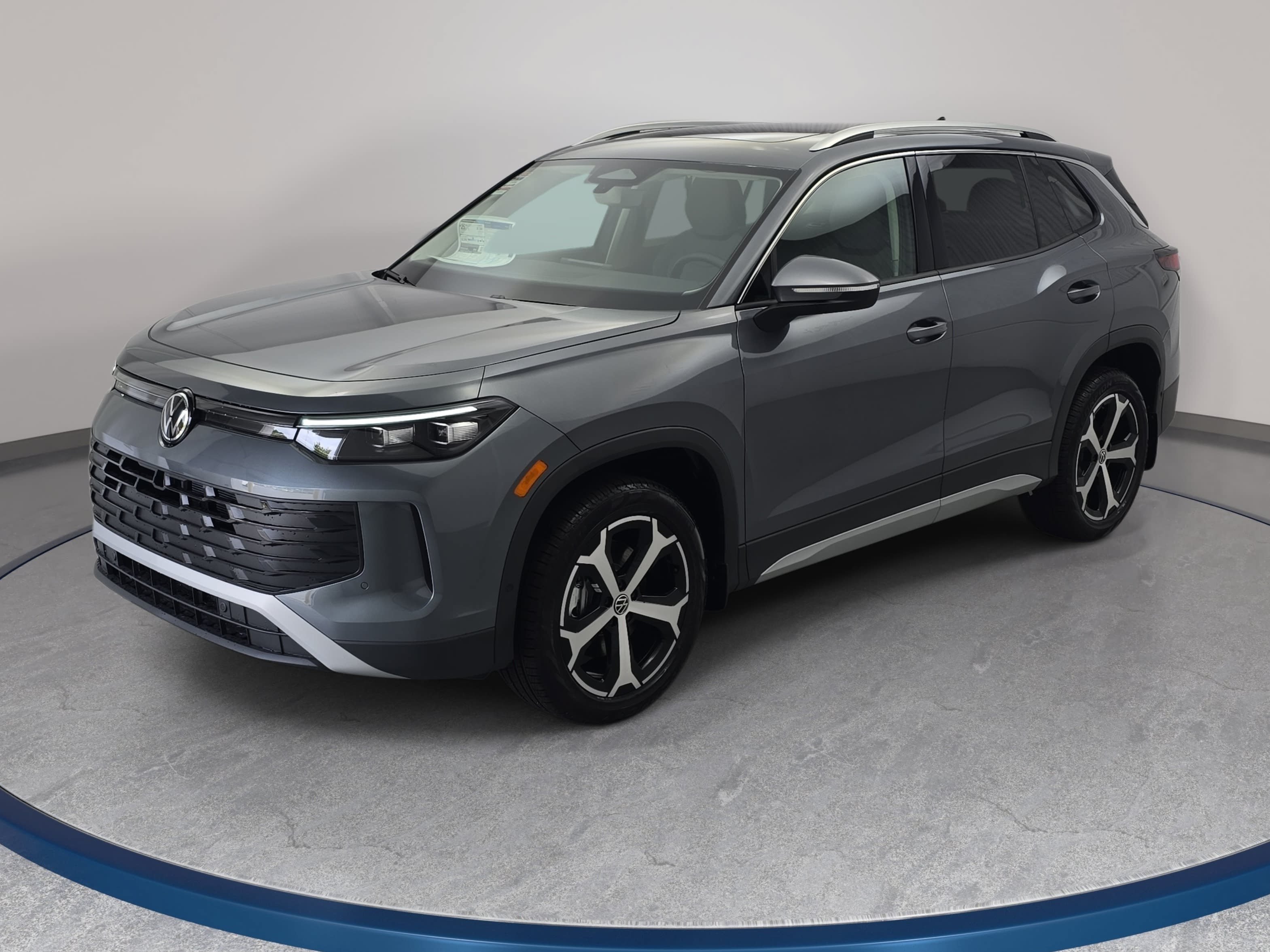 New 2026 Volkswagen Tiguan SE SUV