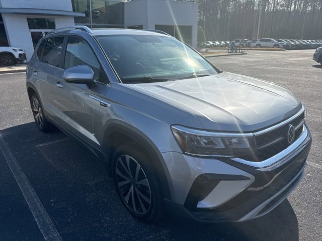 Used 2022 Volkswagen Taos 1.5T SE SUV