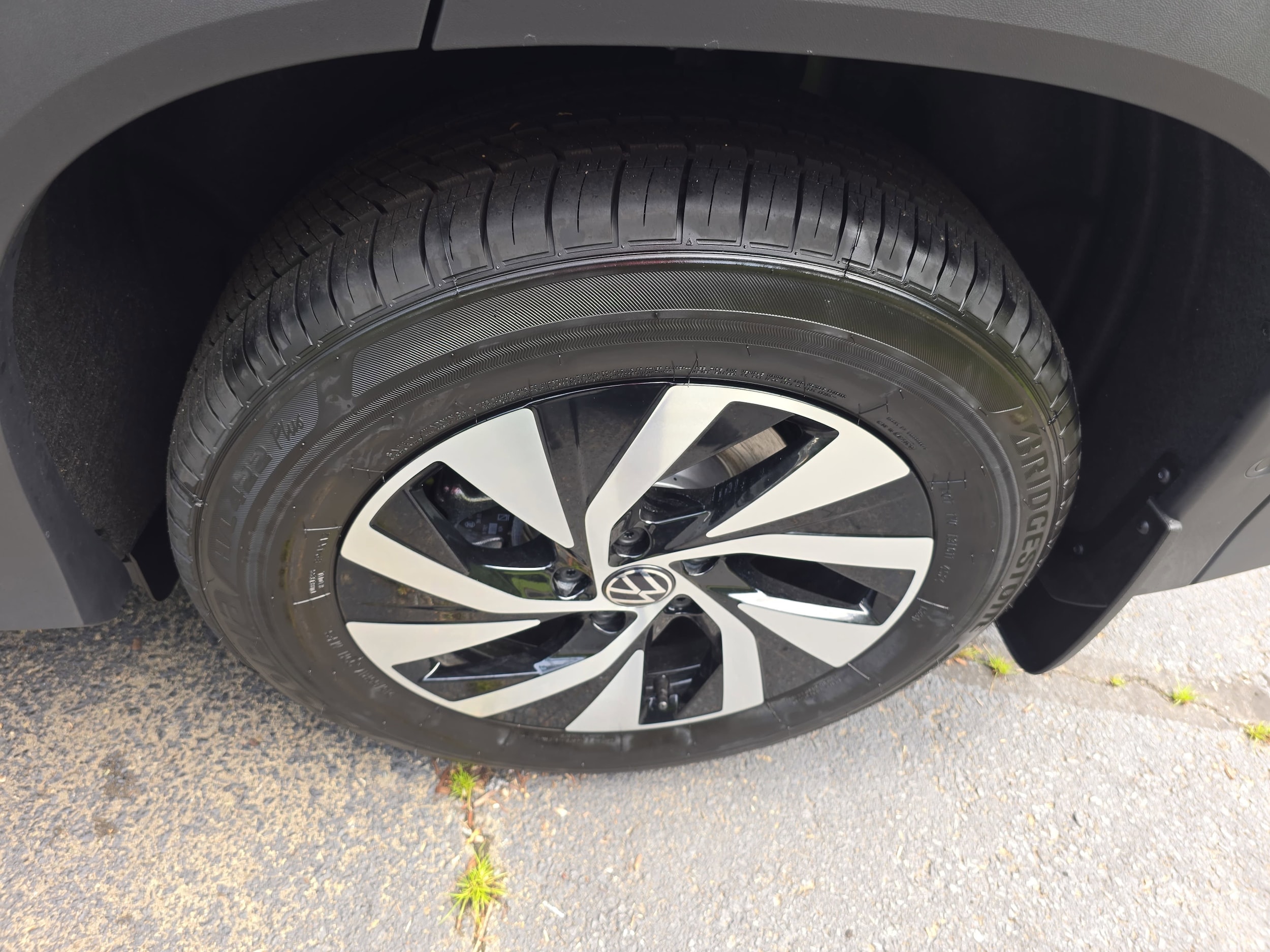 2025 Volkswagen Tiguan S - Photo 31