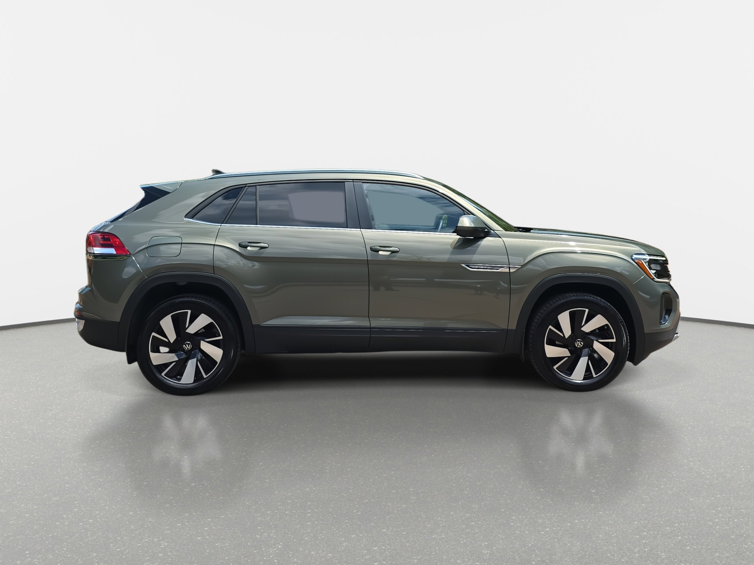 2025 Volkswagen Atlas Cross Sport SE Technology photo 2