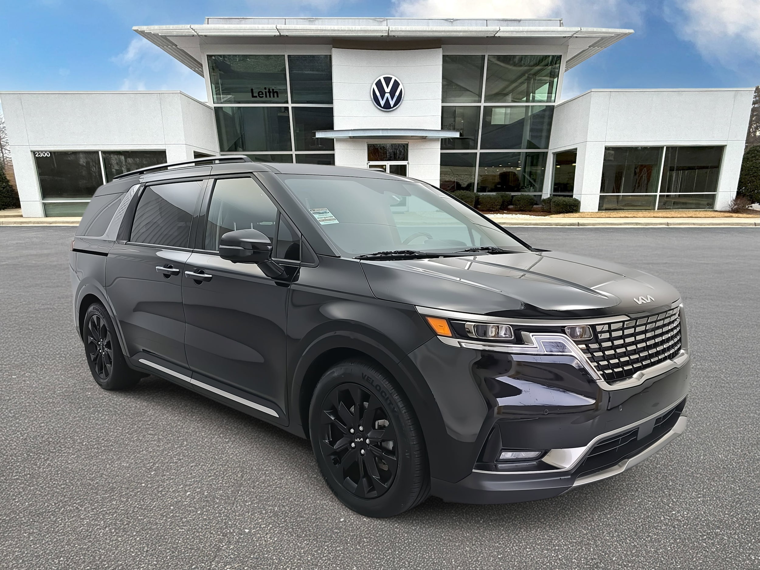 2024 Kia Carnival SX Prestige's photo