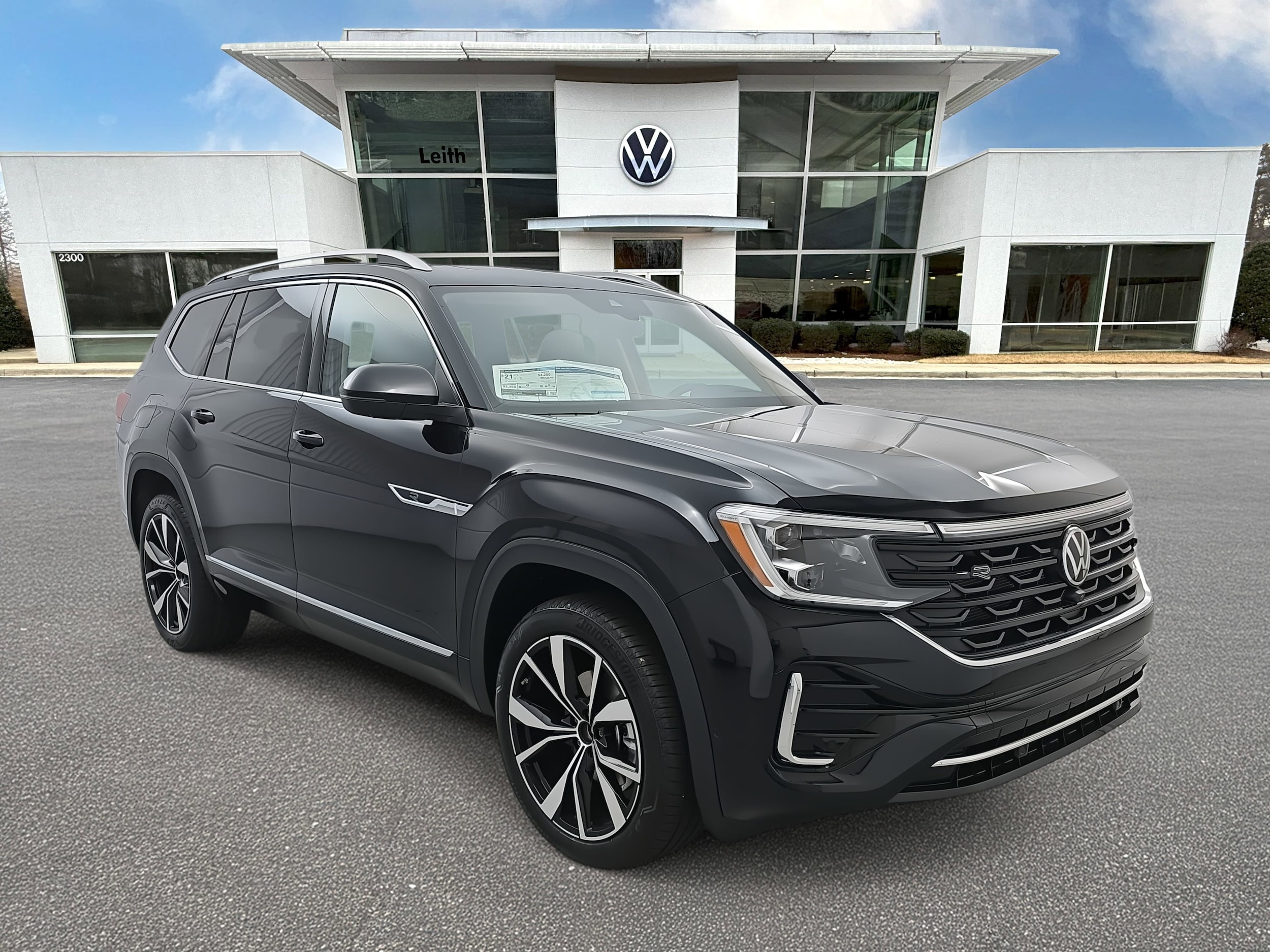 2026 Volkswagen Atlas SEL Premium R-Line's photo