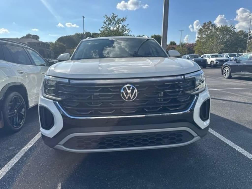 Certified 2024 Volkswagen Atlas Cross Sport 2.0T SE SUV