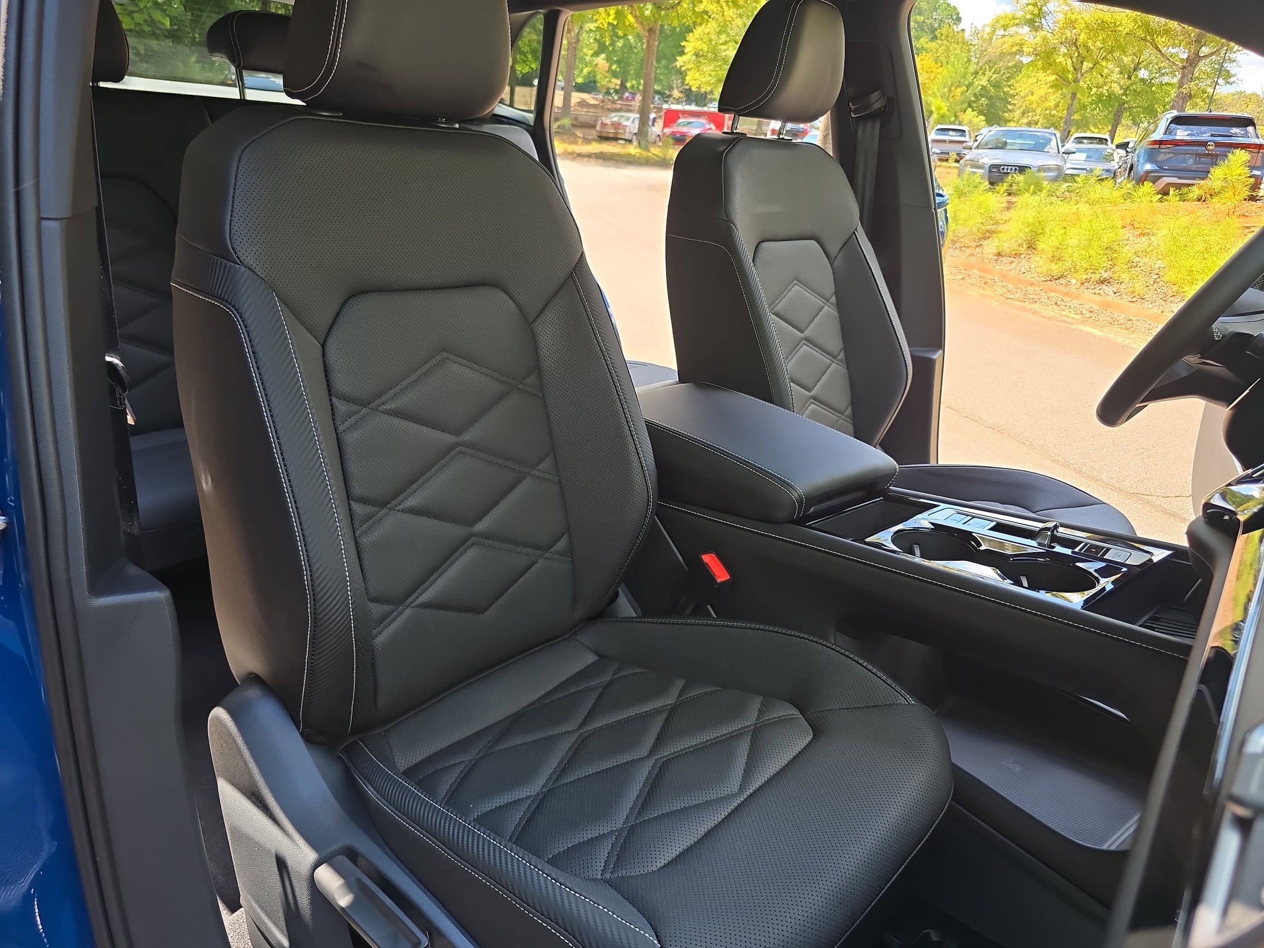 2026 Volkswagen Atlas Cross Sport SE w/Tech - Photo 10