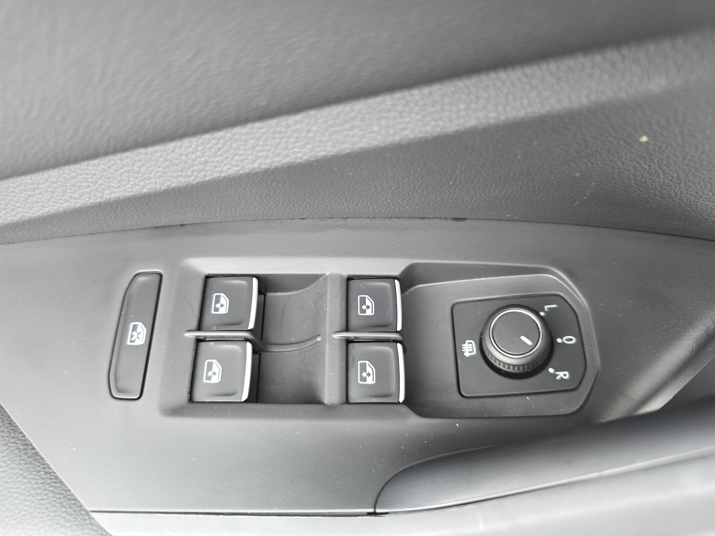 2026 Volkswagen Jetta Sport - Photo 27
