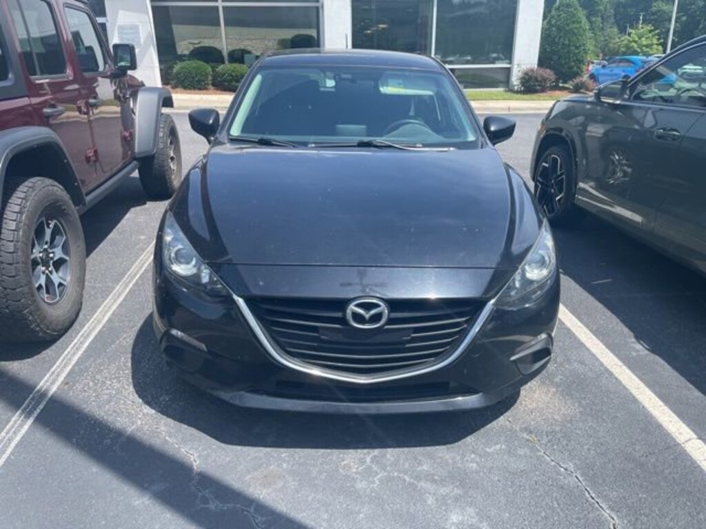 Used 2016 Mazda Mazda3 i Sport Hatchback