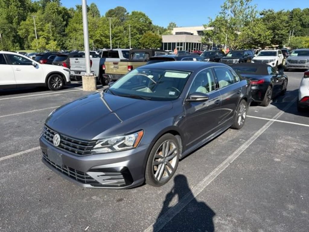 Used 2017 Volkswagen Passat 1.8T R-Line Sedan