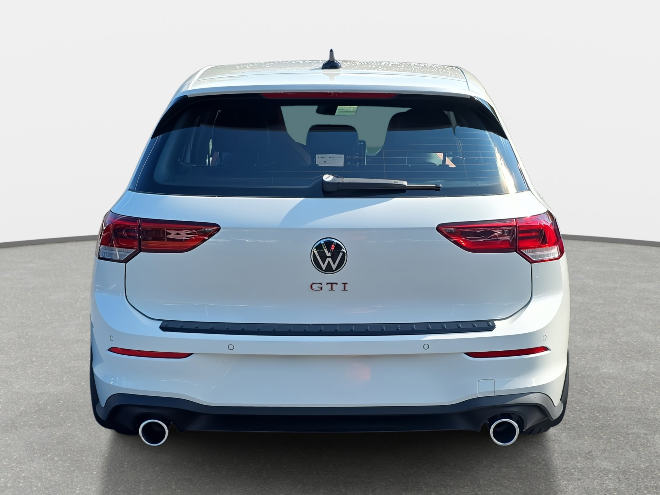 2025 Volkswagen Golf GTI SE photo 3
