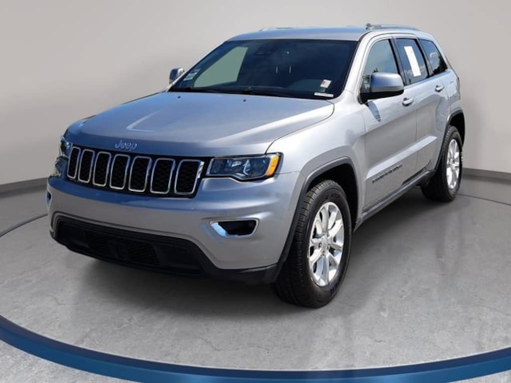 Used 2021 Jeep Grand Cherokee Laredo SUV