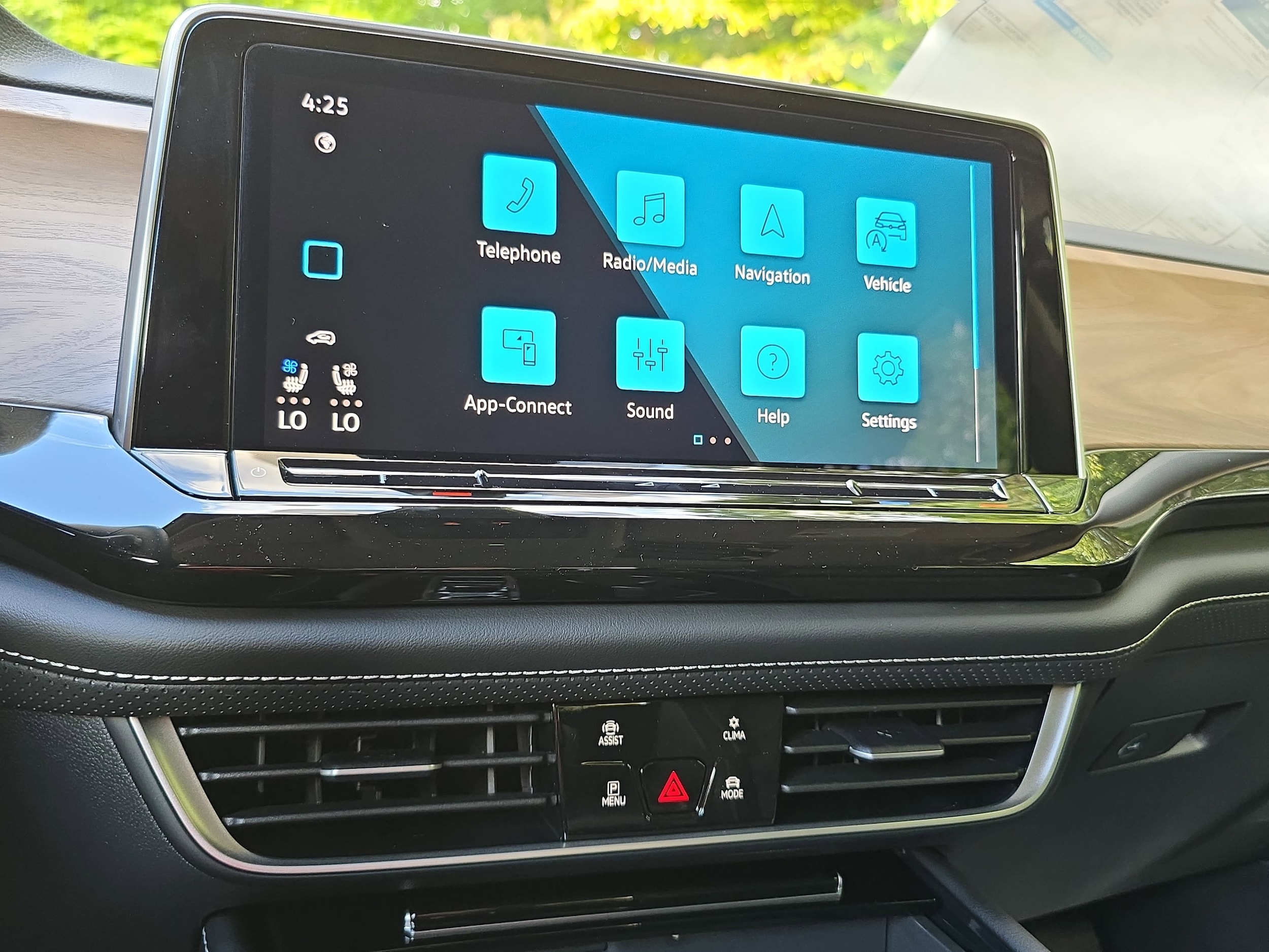 2026 Volkswagen Atlas SE w/Tech - Photo 21