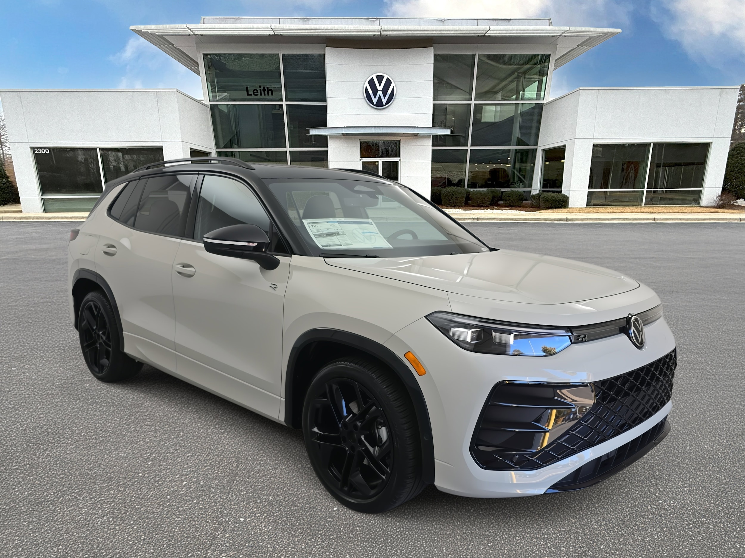 2026 Volkswagen Tiguan SE R-LINE BLACK's photo