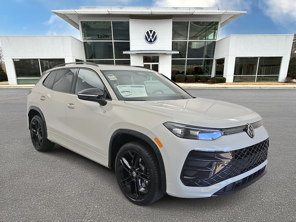 New 2025 Volkswagen Tiguan 2.0T SE R-Line Black SUV