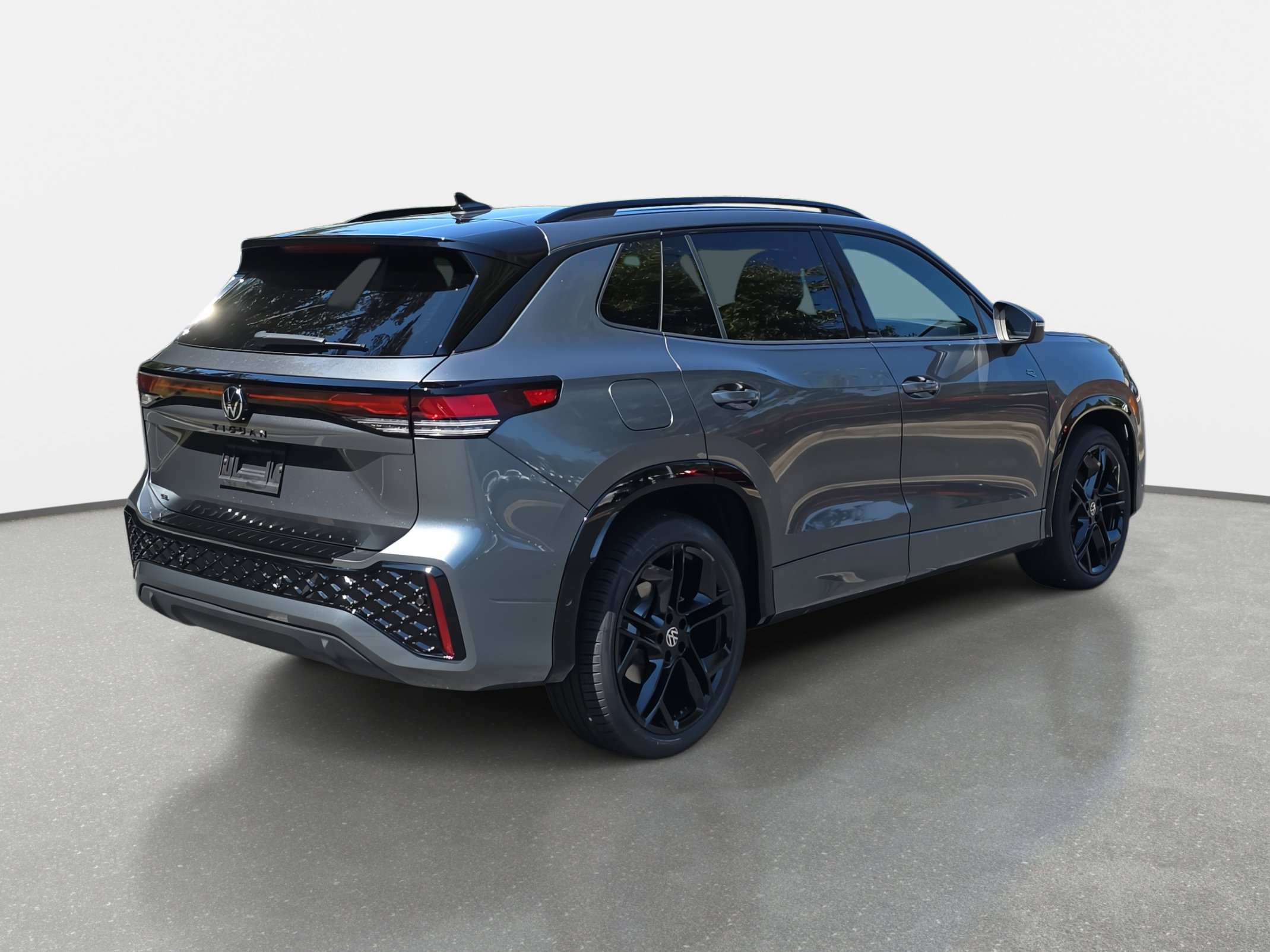 2025 Volkswagen Tiguan SE R-Line Black photo 3